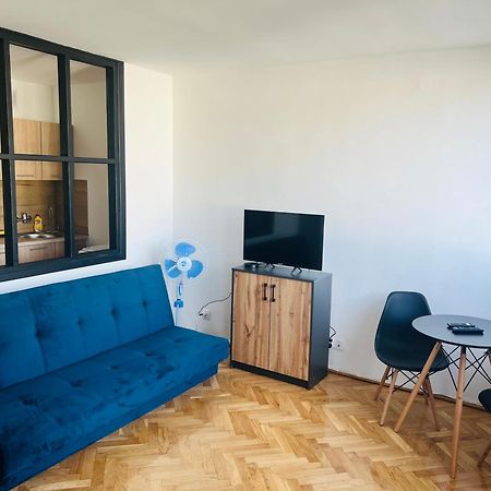 Studio Slowackiego Września Exterior foto